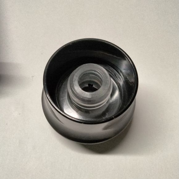 Bundle of 2 Sets Wine Pumps/Sealers/Stoppers - 5 Pieces Black - Picture 5 of 10